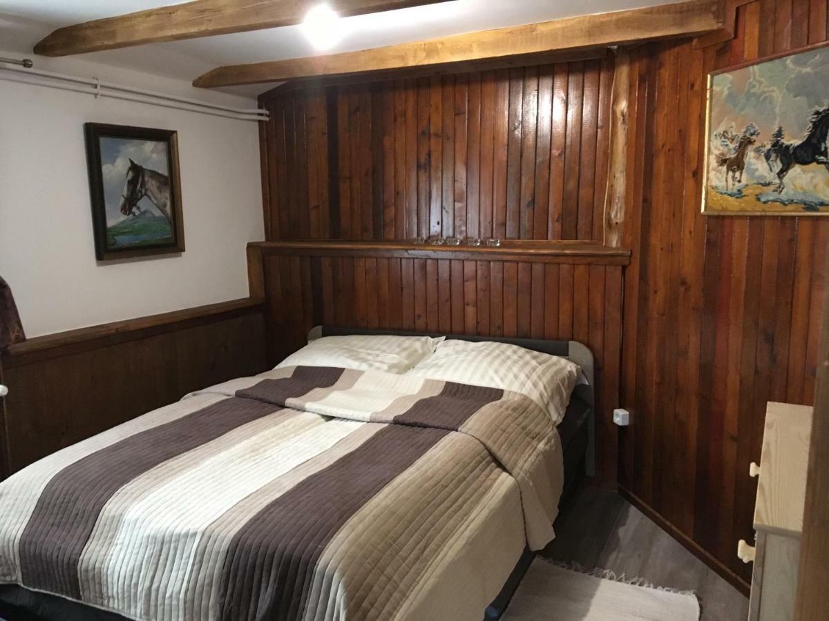 Balatonkenesei Nadfedeles Lovas Vendeghaz Villa Buitenkant foto
