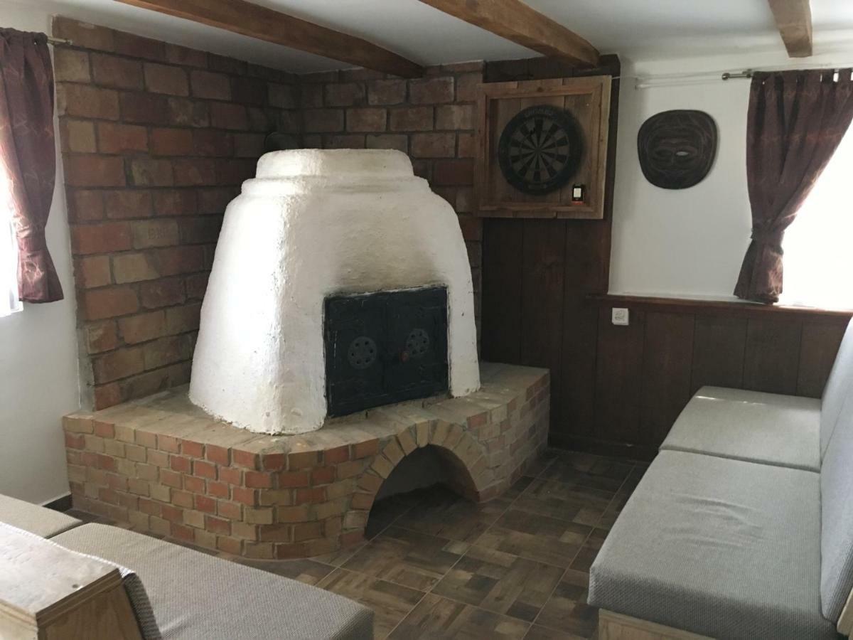 Balatonkenesei Nadfedeles Lovas Vendeghaz Villa Buitenkant foto